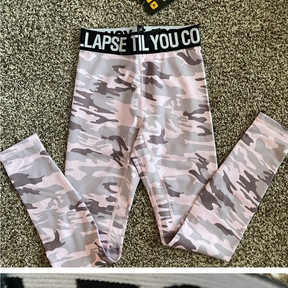 Til You Collapse - Camo Leggings